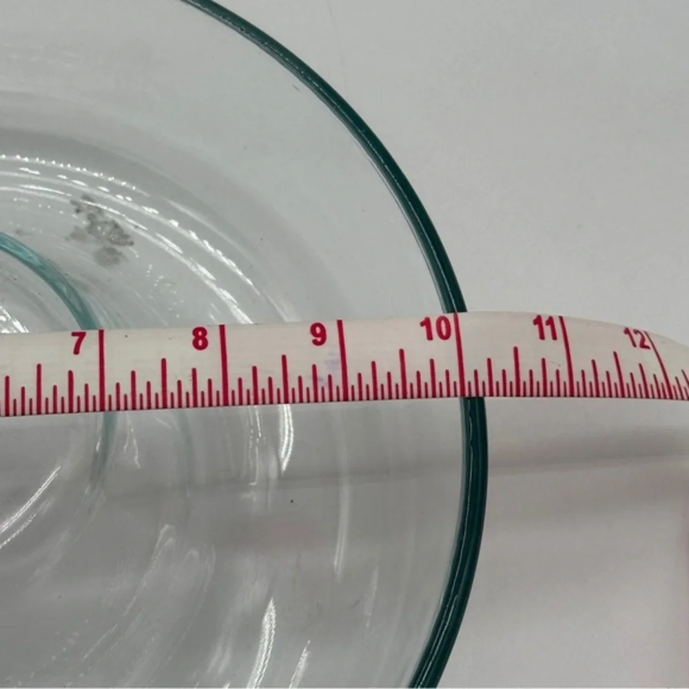 Vintage PYREX Glass Bundt Cake Pan 10